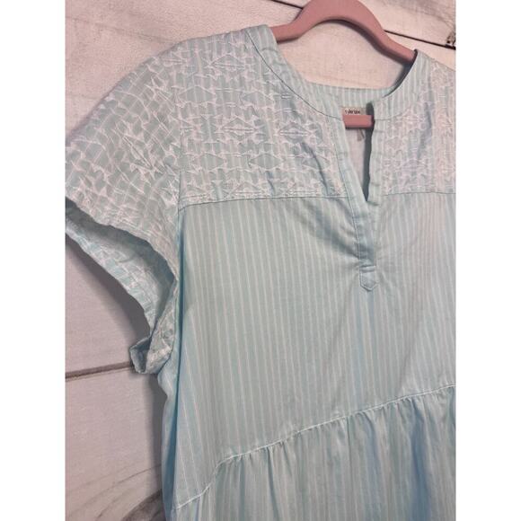 Tyler Boe Dress Size Large Light Blue With White Accents - Picture 2 of 4